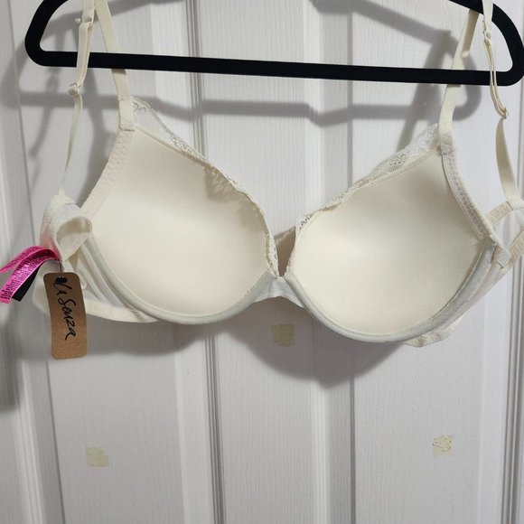 LaSenza Obsession Plunge Bra, 38C - Picture 2 of 3